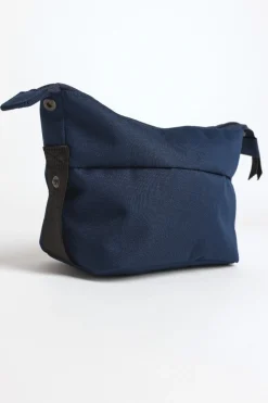 Barkers Bags & Luggage^Toiletry Bag